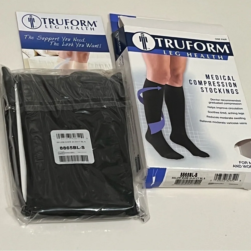 NEW Truform Medical firm Compression Stockings Unisex, size Small,  blackNIB
